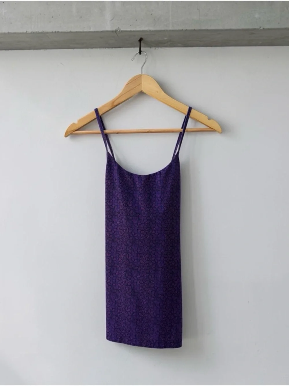 Patagonia Women’s Purple Spaghetti Strap Tank Top! Large! - Picture 2 of 7